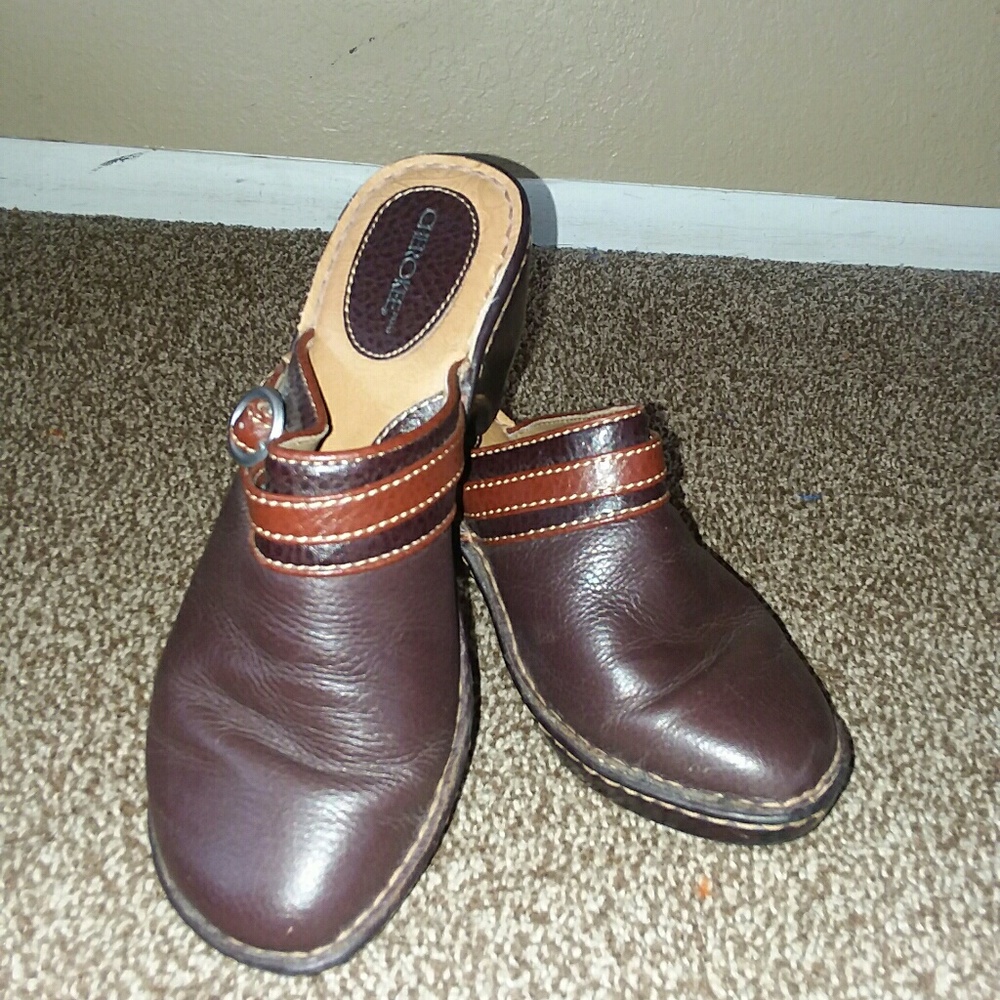 Ladies clogs
